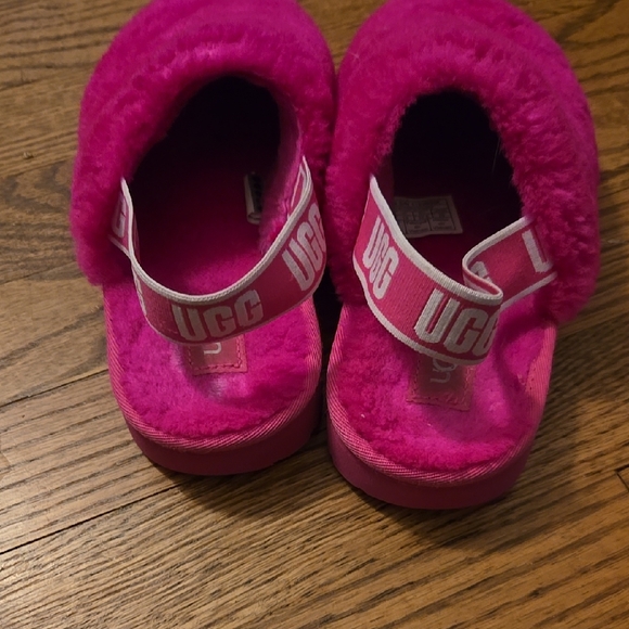 UGG Fluff Yeah Clog - Picture 2 of 7